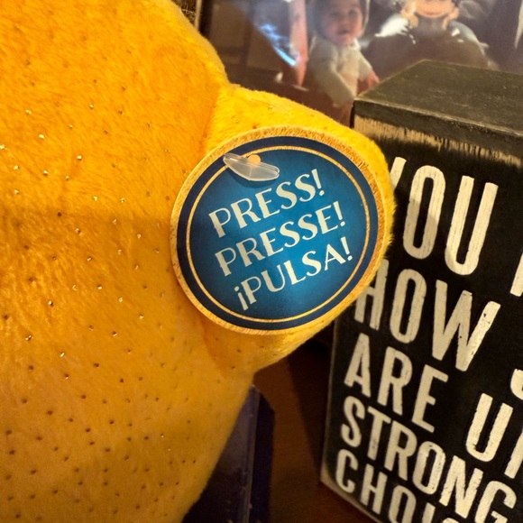 Disney Wish Yellow Plush - Picture 3 of 3